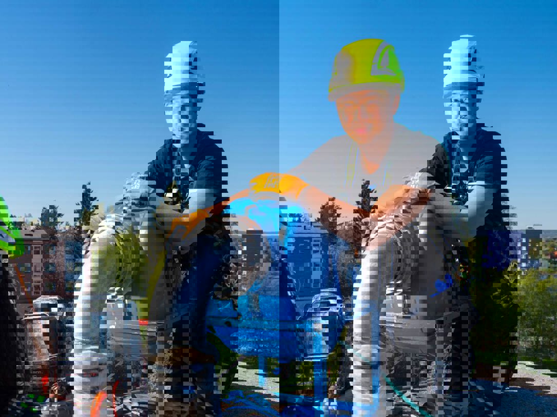 altText